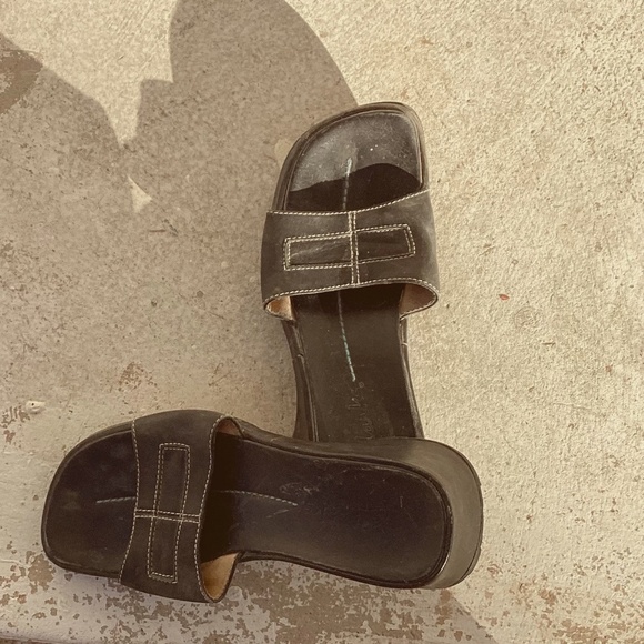 Clarke vintage 1990 slide on sandals with chunky heel size 7 - Picture 1 of 3